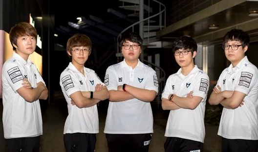 jks 加入 FlyQuest，重返澳大利亚核心